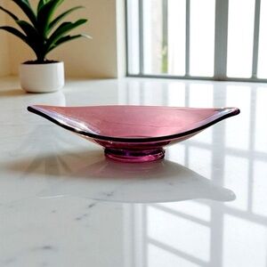 Vintage glass bowl, maker unknown, amethyst, unique, graceful shape, no issues